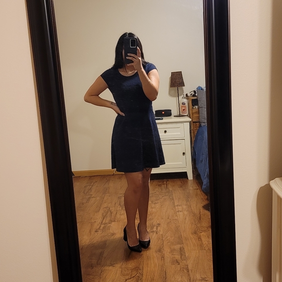 Prince & Fox Dress - Picture 3 of 3